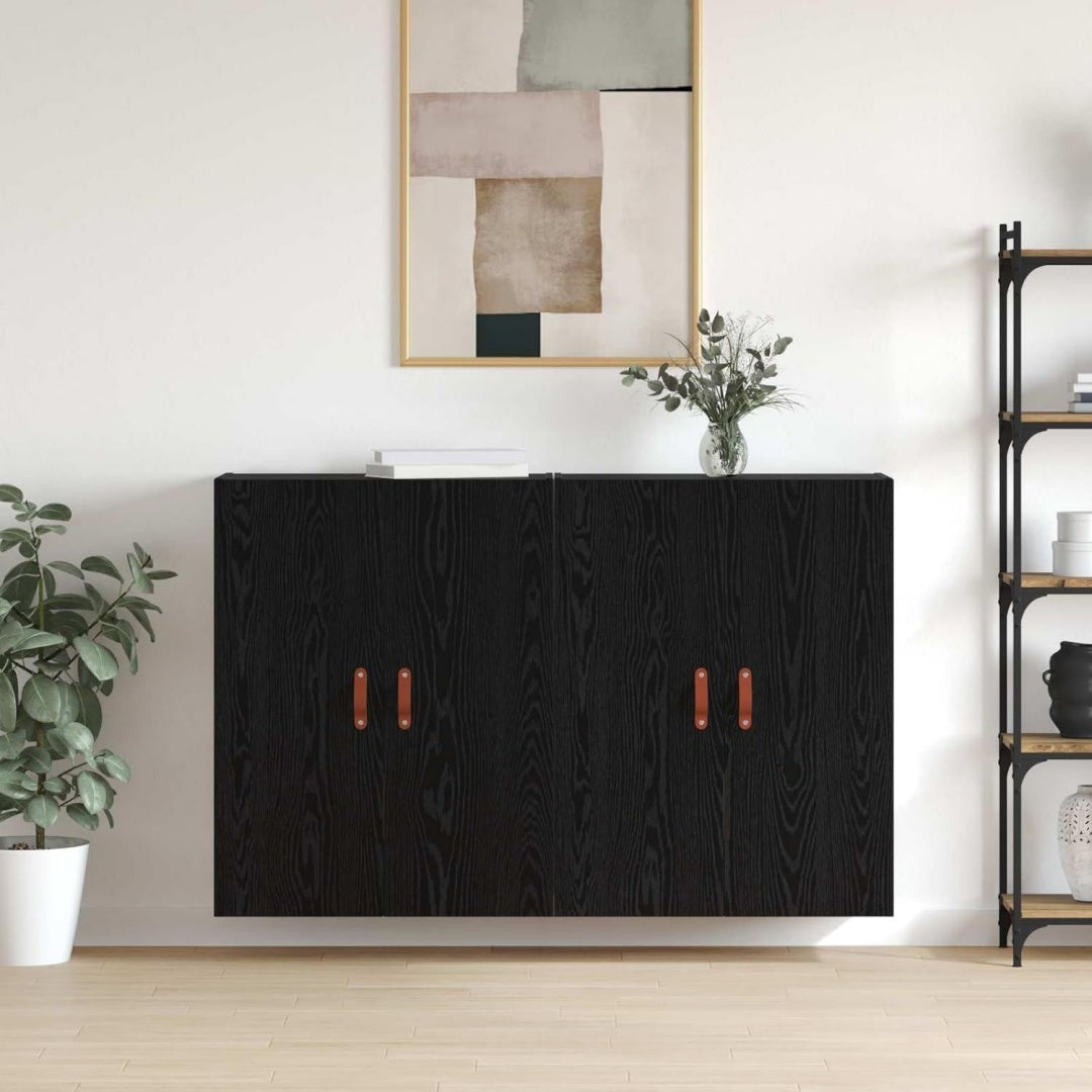 4 Tueren und geschlossenen Stauraum an dem Wandschrank