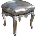 Der Hocker misst 40 cm