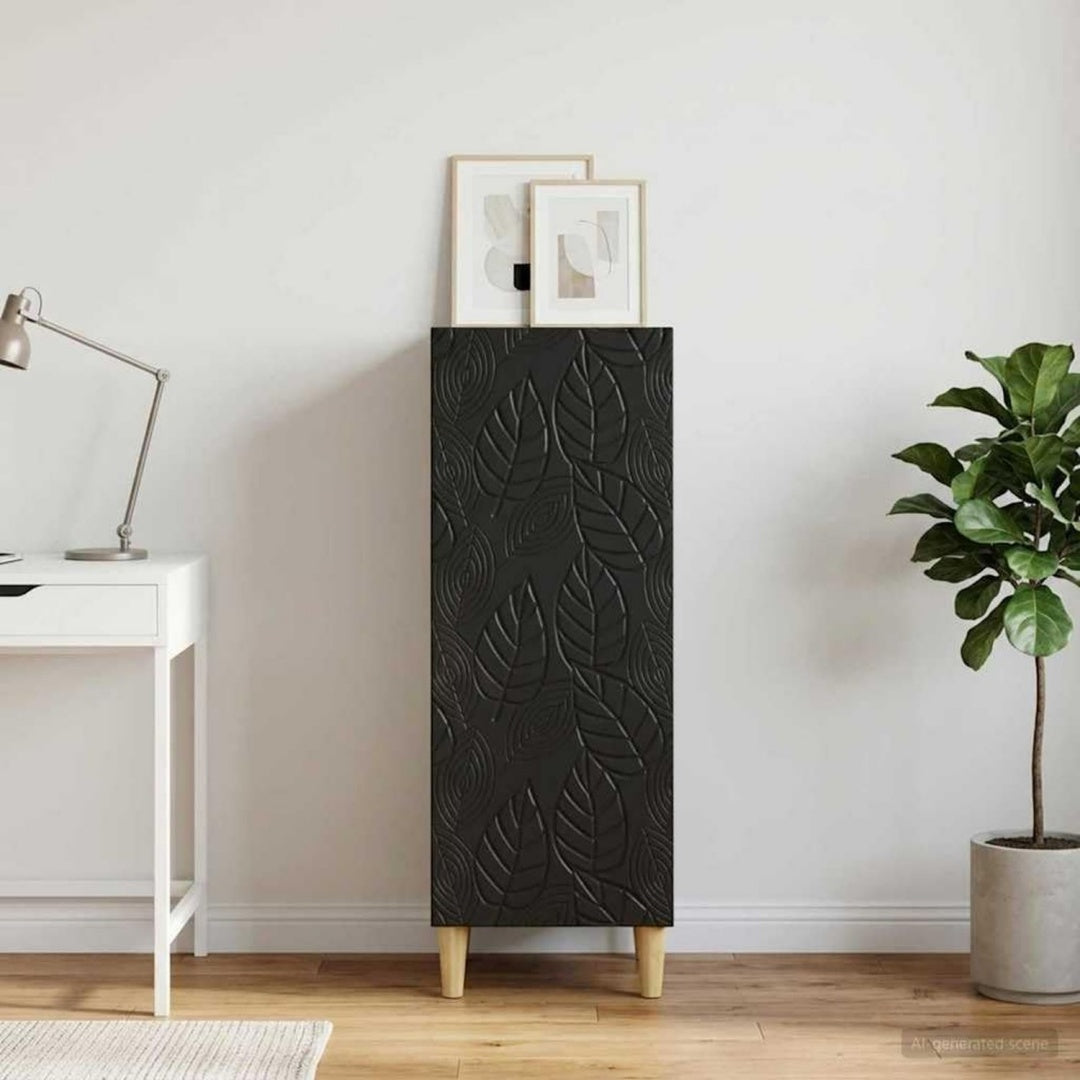 Das Sideboard nimmt mit 33 x 34.5 x 90 cm Gestalt an